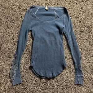 💕 Moving Sale! 💕 
We the Free Free People thermal slate blue